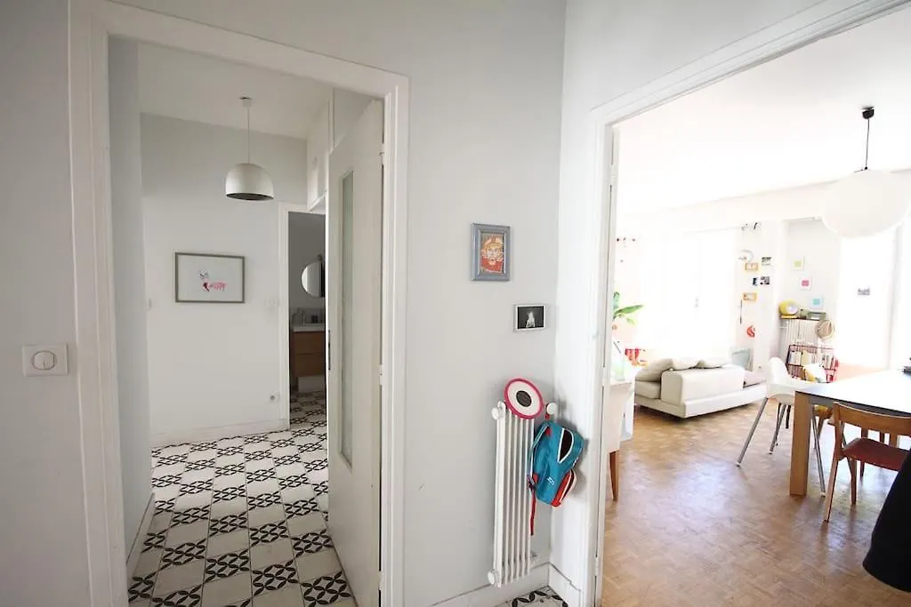 Sunny Apartment Garibaldi Port, Private Parking ニース フランス